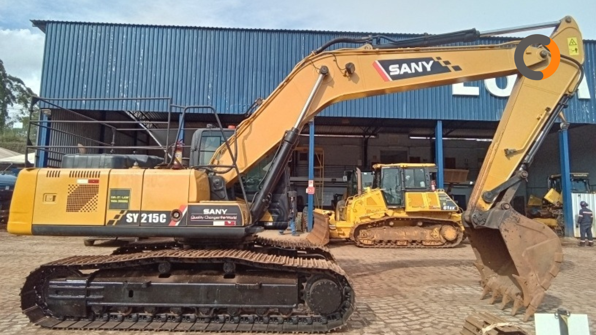 Escavadeira SANY - máquina pesada